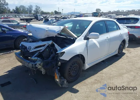 2013 Toyota Corolla S z USA, uszkodzony, nr VIN 5YFBU4EE4DP163478